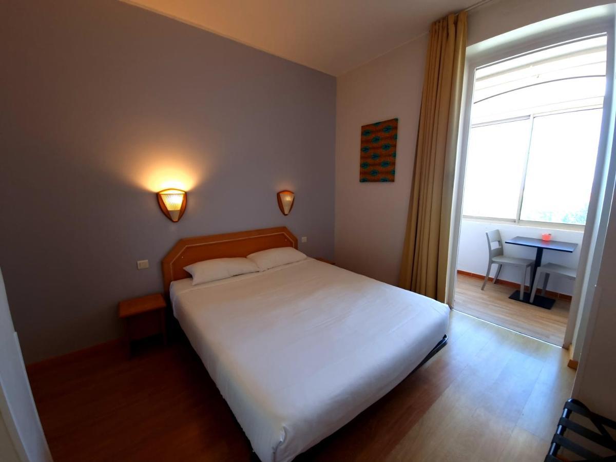 Hotel Sole Mare Кальви Экстерьер фото