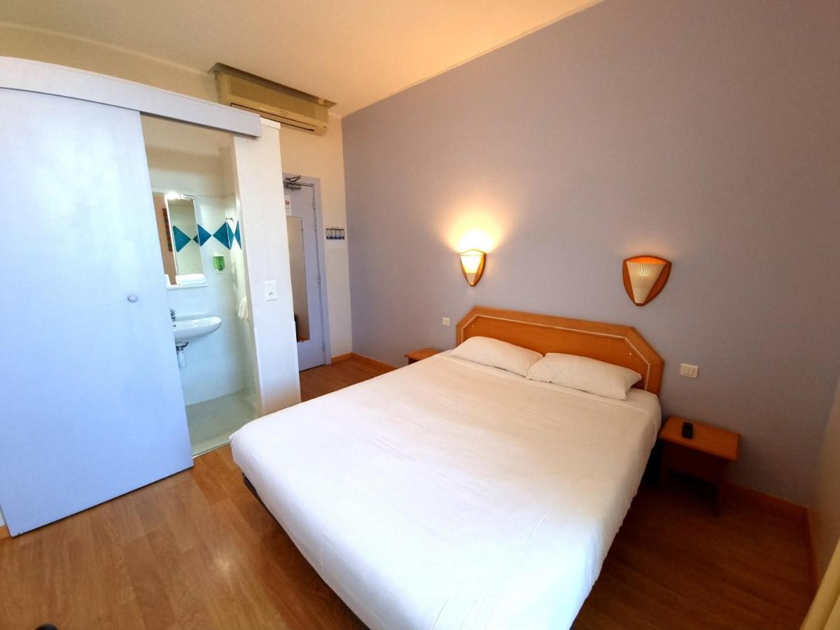 Hotel Sole Mare Кальви Экстерьер фото