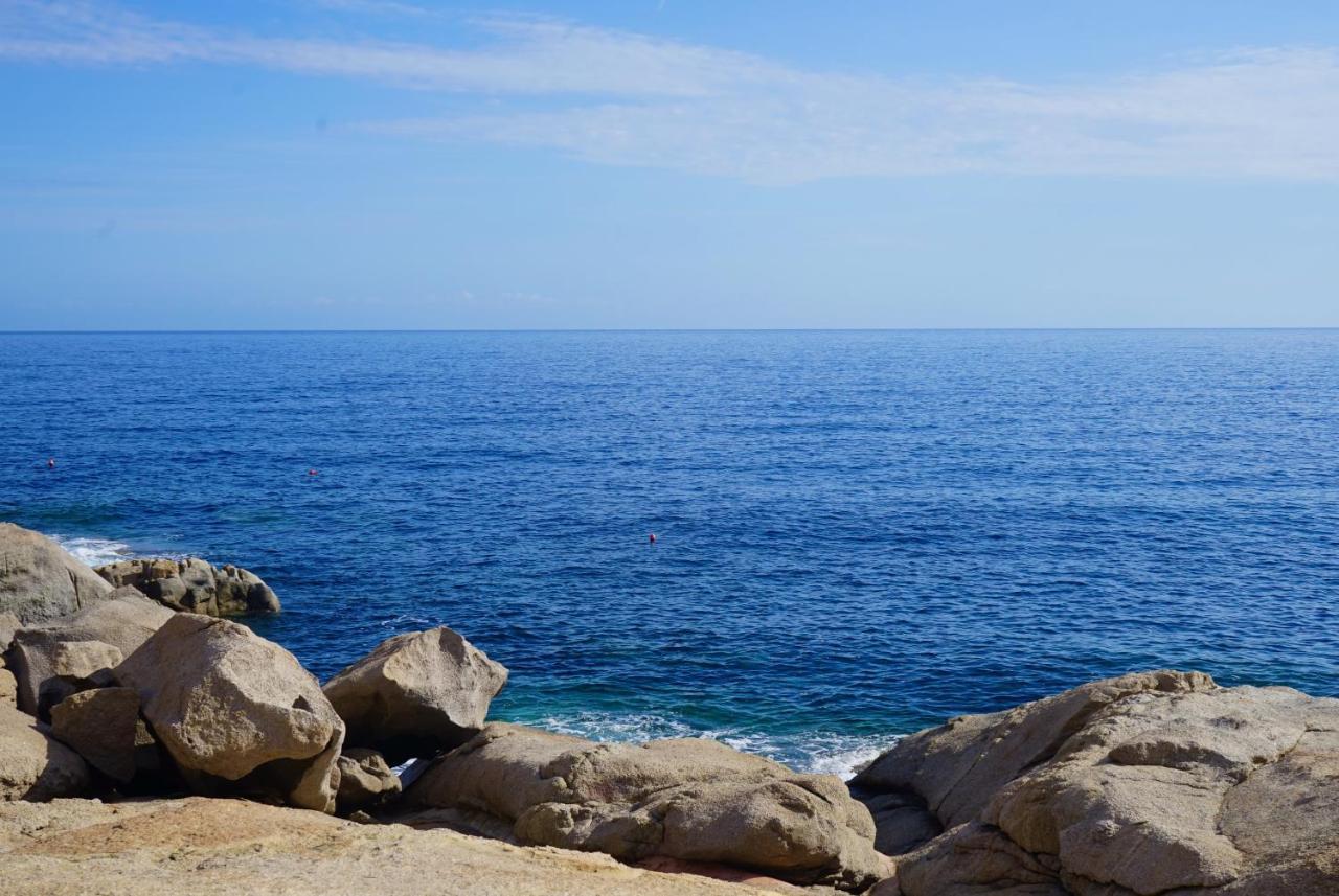 Hotel Sole Mare Кальви Экстерьер фото